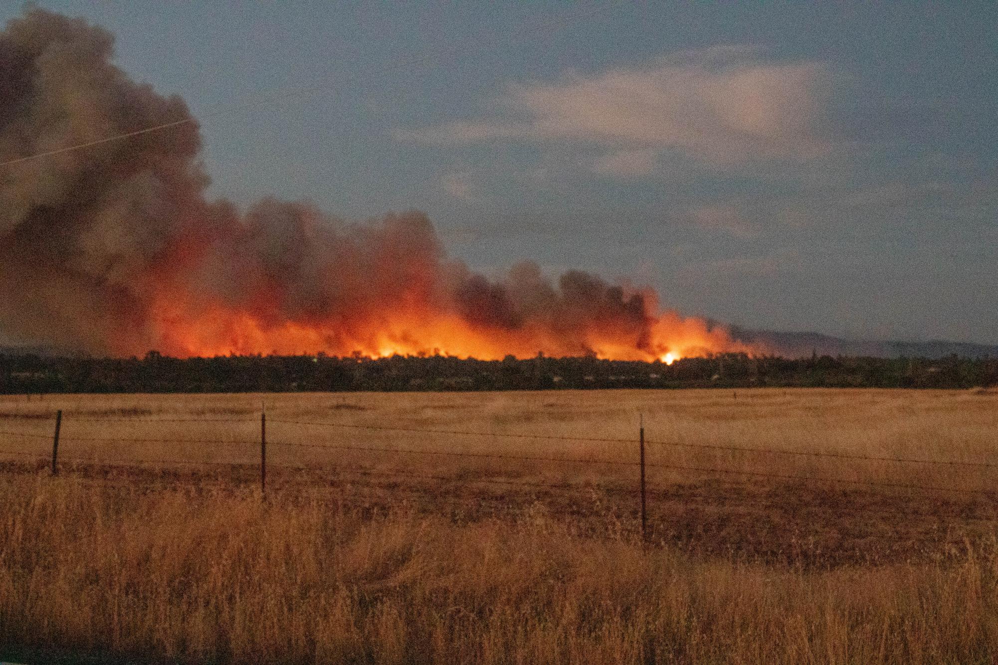 Apache+Fire+Erupts+in+Palermo%2C+Butte+County