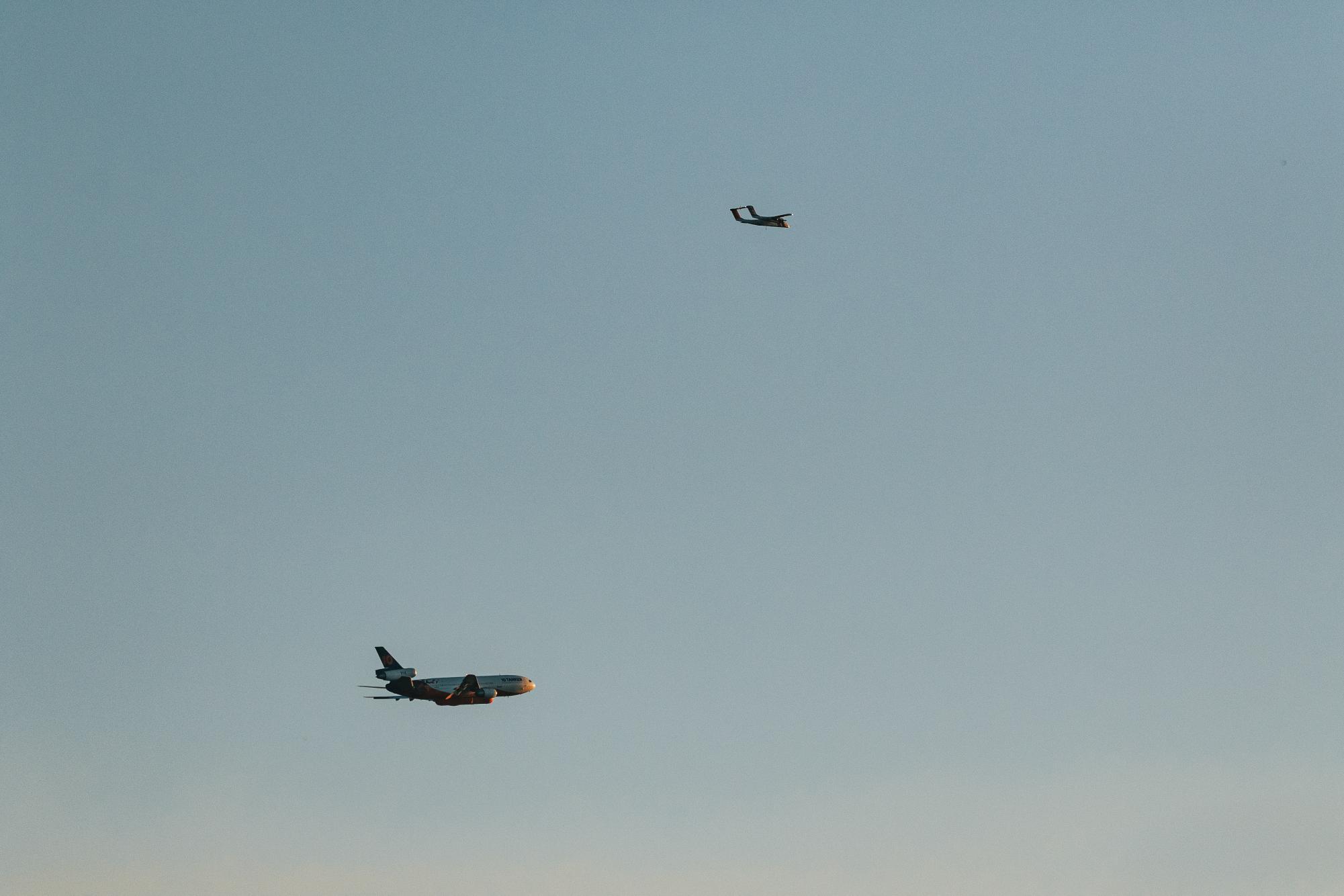 Aircraft Battleing the Thompson Fire.