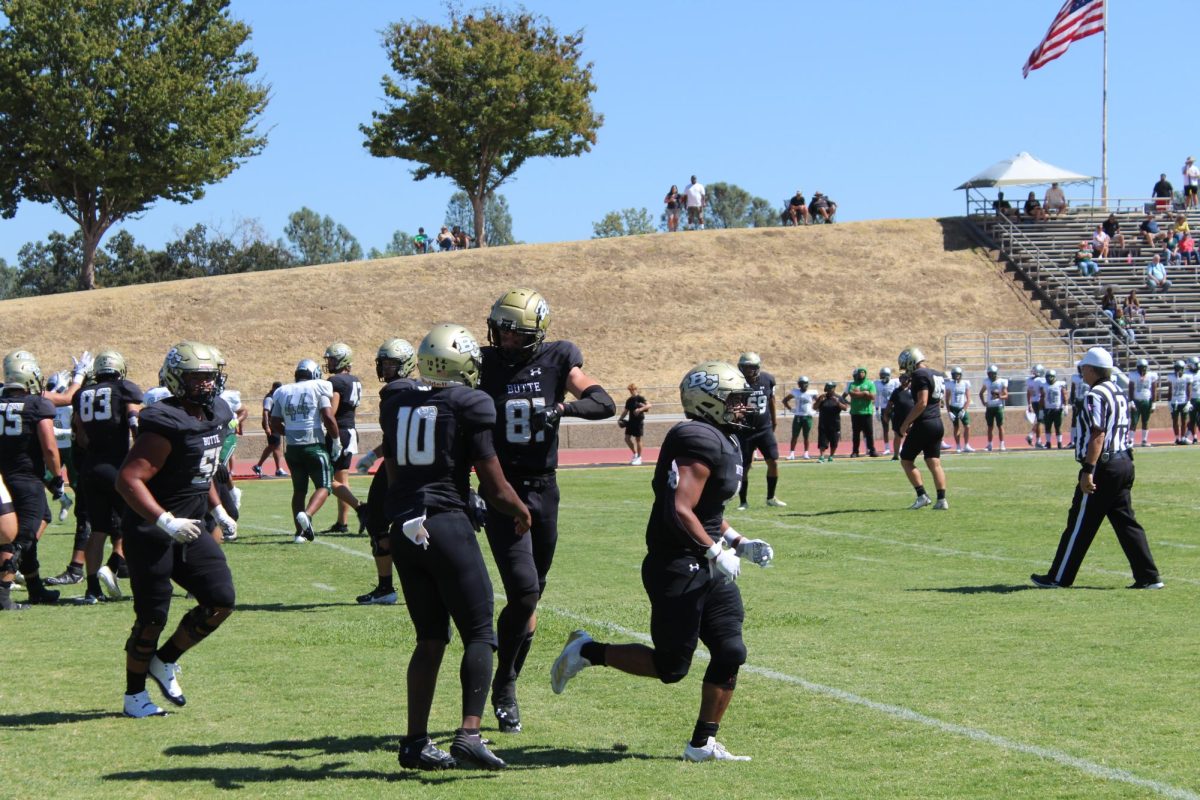 #10 Marcus Beamon, and #81, Noah Doratt celebrating the touchdown.
