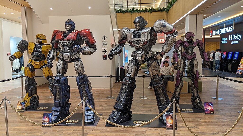 Left to Right: B-127, Orion Pax, D-16, Elita-1