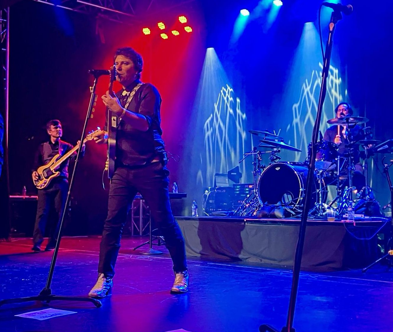 Tobias Brooks, Will Watje and Billy DiBono tear it up on stage at Feather Falls Casino on 29 August 2025 in Oroville CA. (Photo by Bridget Barry)